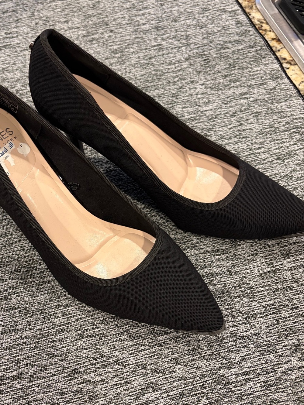 Jones New York Black Pointed Toe Heels - Picture 4 of 5